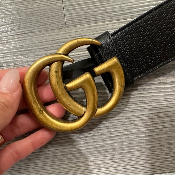 ❌ SOLD ❌ Authentic Gucci leather belt with double G buckle - Picture 4 of 6